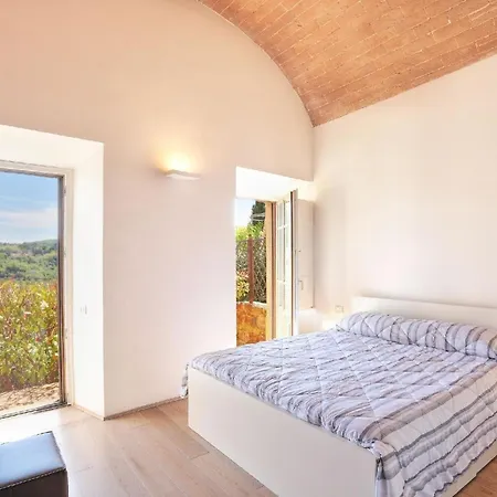 La Pergola Apartment *
